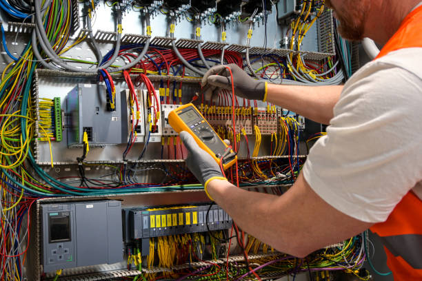 Best Electrical Contractors for Businesses  in Flora, IL