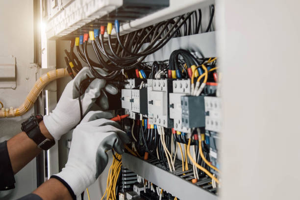 Best Electrician Near Me  in Flora, IL